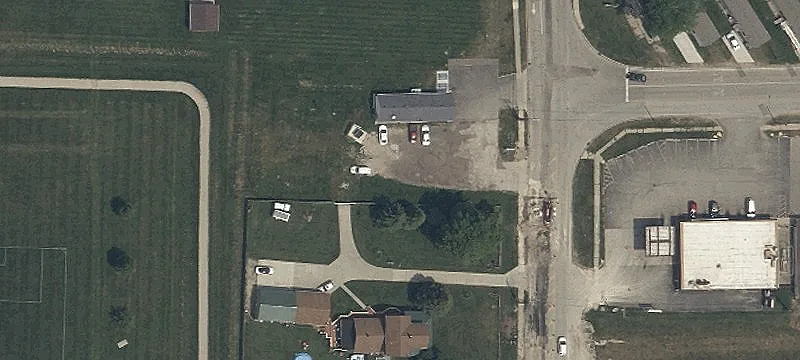 2038 Tracy Rd