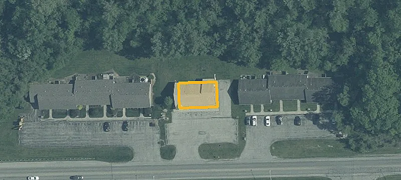 1665 Main St