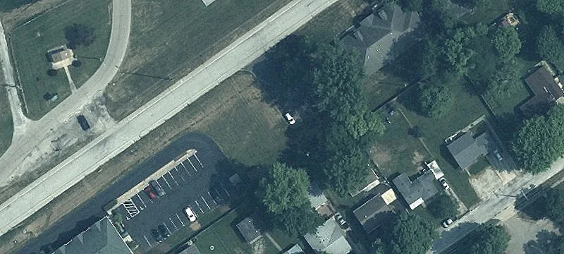 Maple St
