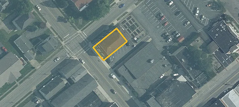 116 Broadway St