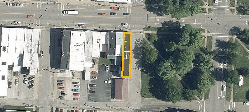 121 Main St