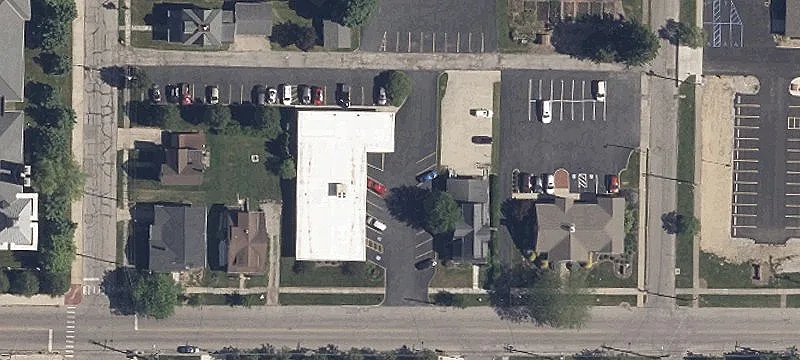 320 College Ave