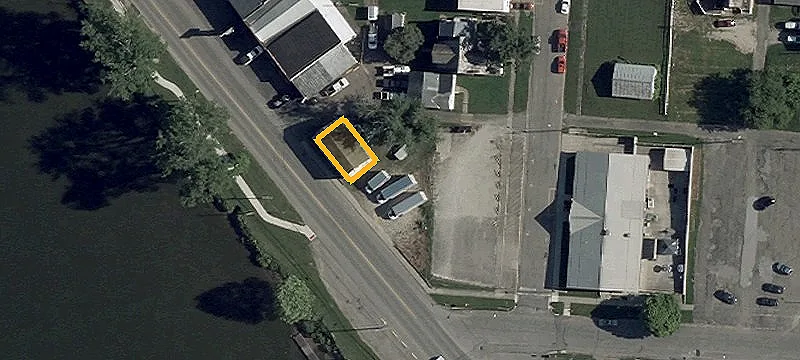 433 Riverside Dr