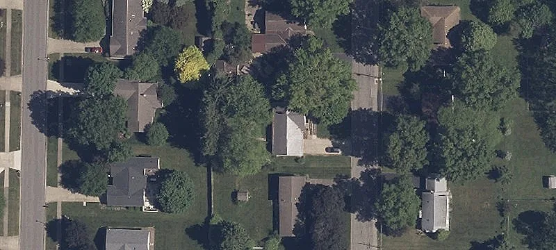 1236 Thomas Dr