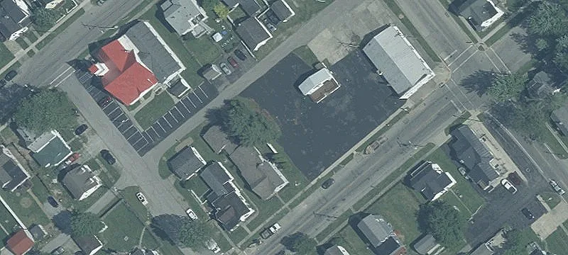 405 Main St