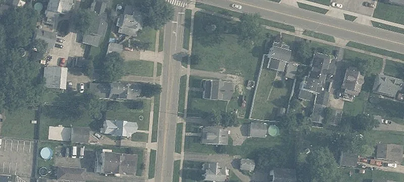 Maple Ave