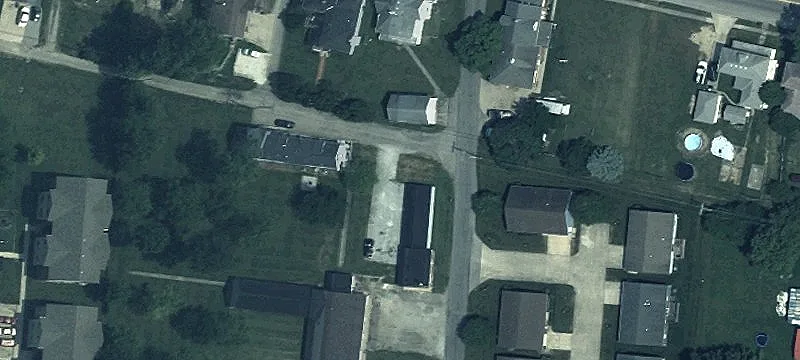 437 Saint Claire St