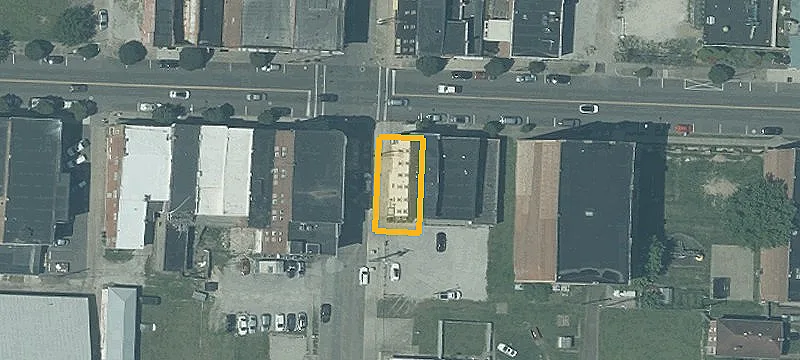 600 2nd St