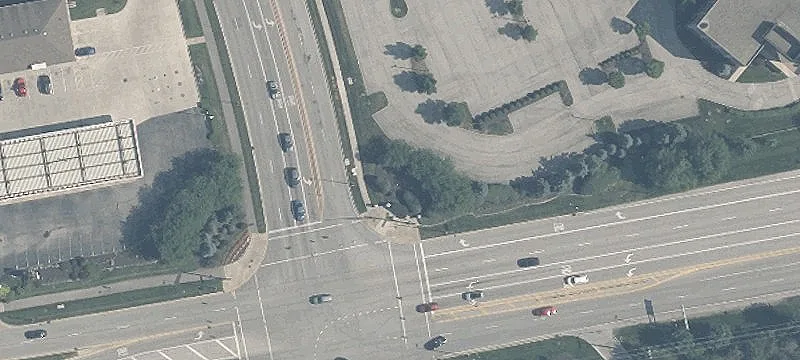 Tuttle Xing Blvd