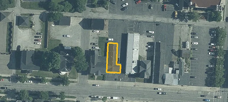 159 Main St