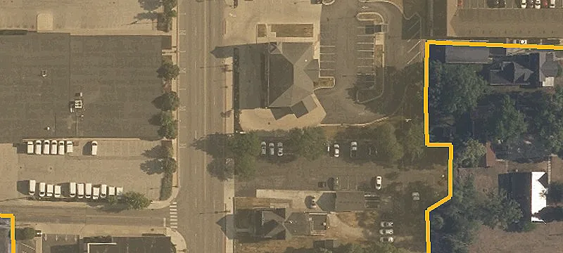 Main St