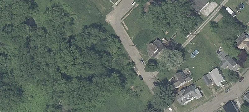 Woodland Ave