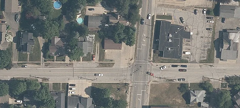 10747 Main St