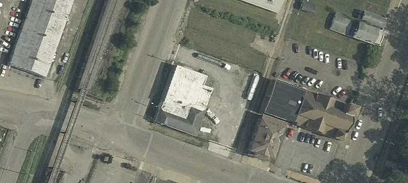 Noble St