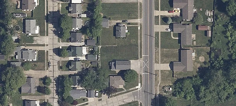 1920 Leavitt Rd