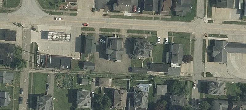 407 Howard St