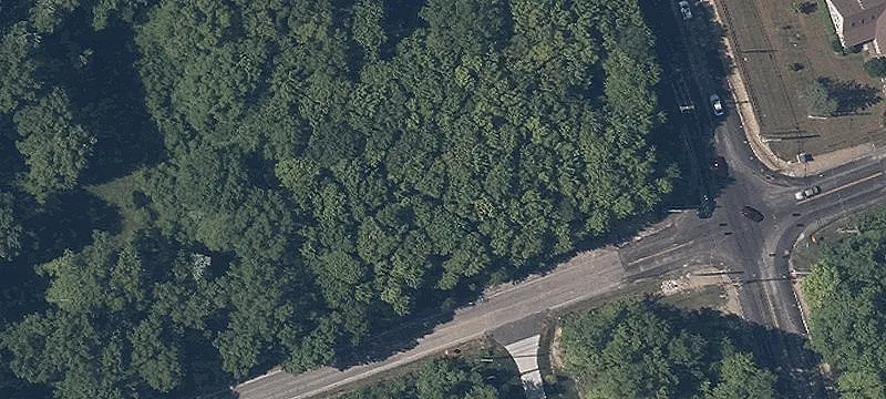Mayfield Ave