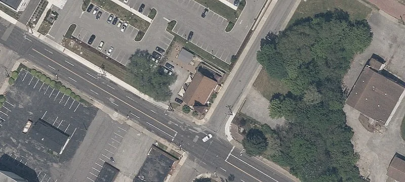 126 Rayen Ave