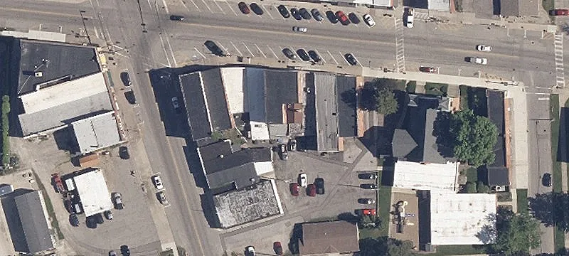 16 Main St