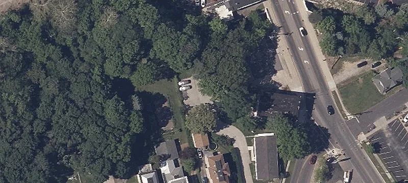 2 Oak St