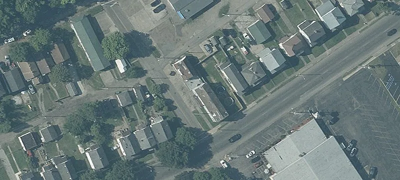 3201 Rhodes Ave