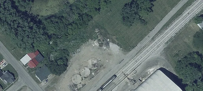 Railroad St