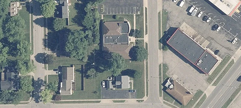 615 Woodside Dr
