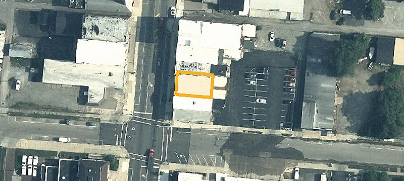 121 Main St