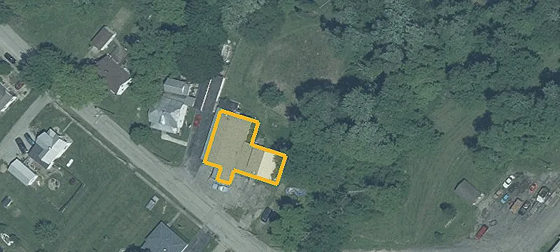 414 Cemetery Rd
