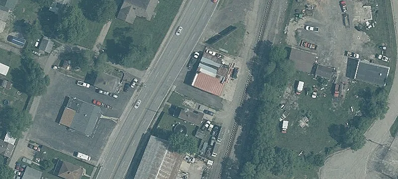 61 Riverside Dr