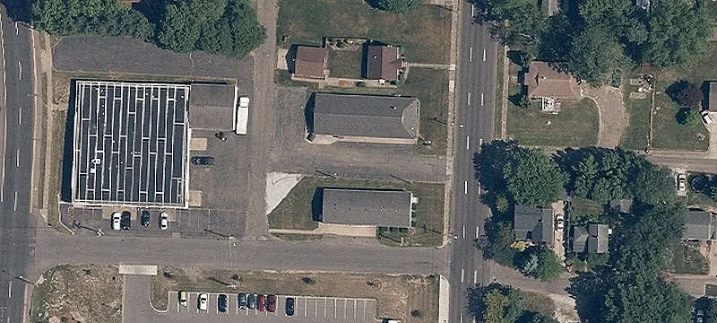 Cherry NE Ave