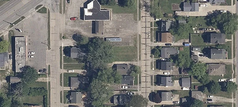 Lakeview Ave