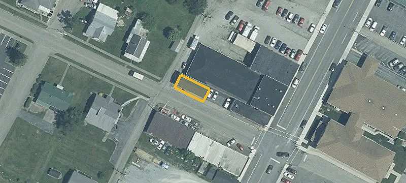1616 Tri County Rd