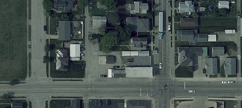 206 Main St