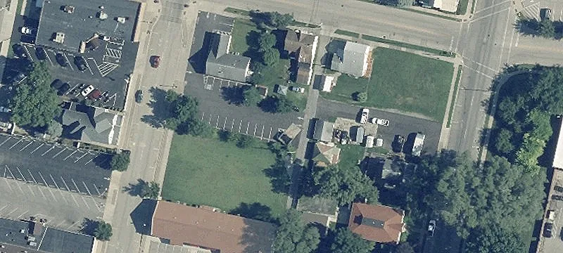 Main St