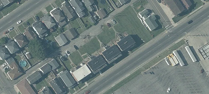 3431 Rhodes Ave