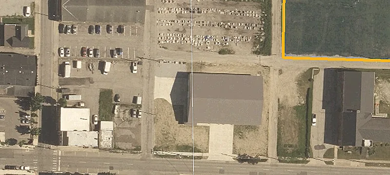 43 Commercial Ave