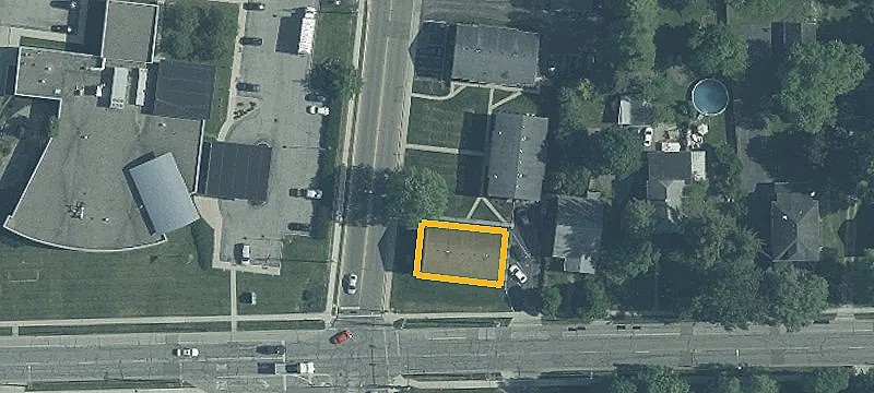 30 Farquhar Ave