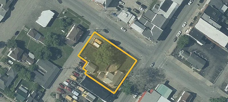 6 Main St