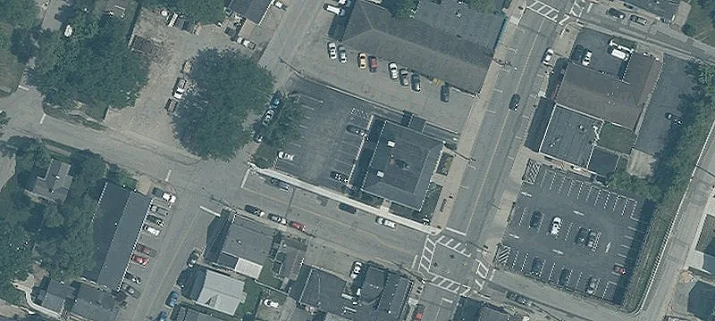 301 Main St