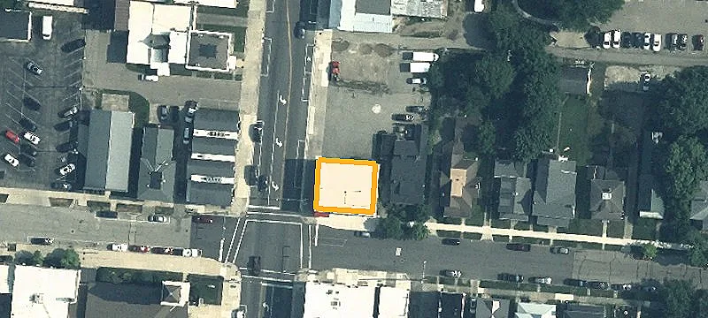 303 Main St