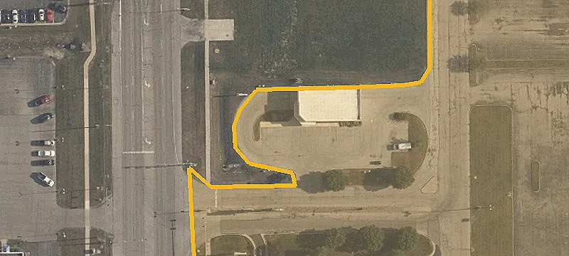 1240 Main St