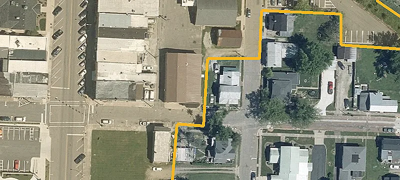 16 College St