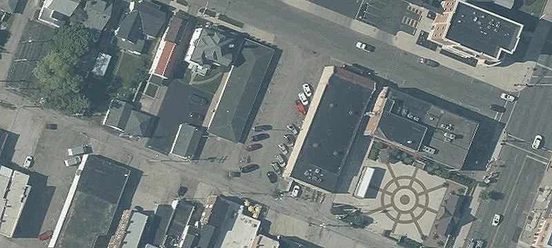 Pinckney St