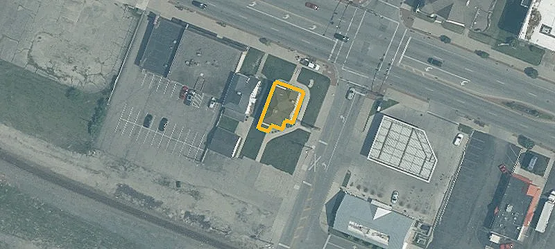 639 High St