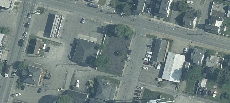 Main E St