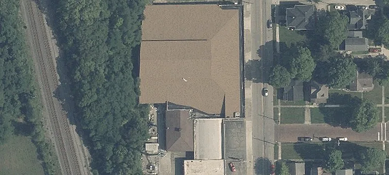 221 Walnut Ave