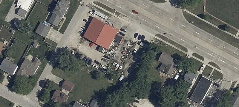 927 Main St