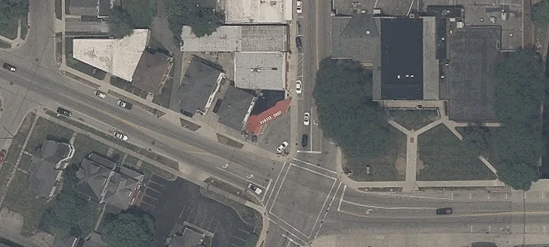 303 Main St