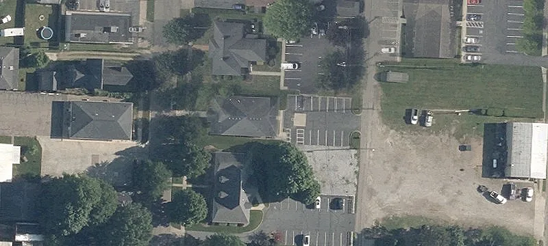 228 4th St